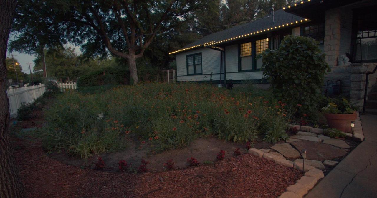 Granbury Gardens Bed And Breakfast Экстерьер фото