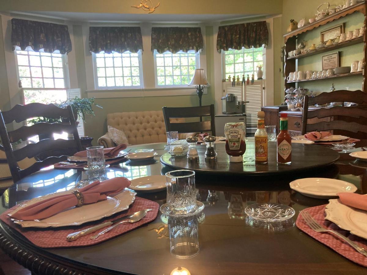 Granbury Gardens Bed And Breakfast Экстерьер фото
